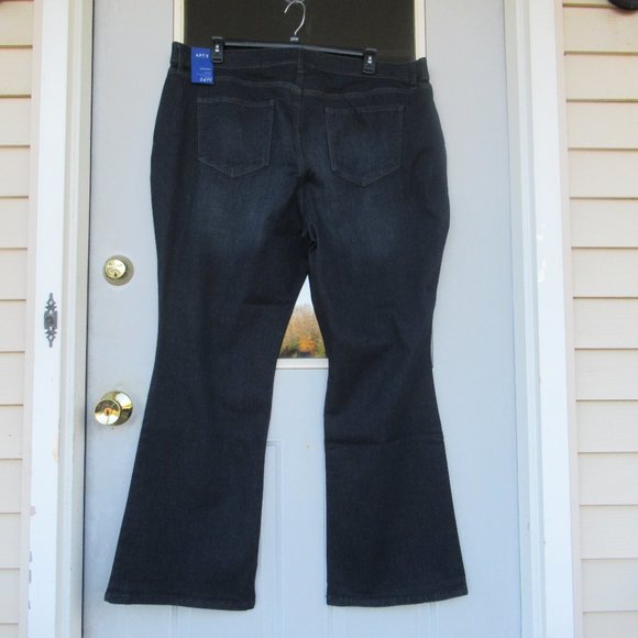 πβLAST CHANCEβ NWT Apt 9 midrise Boot cut jean 24W - Picture 5 of 9